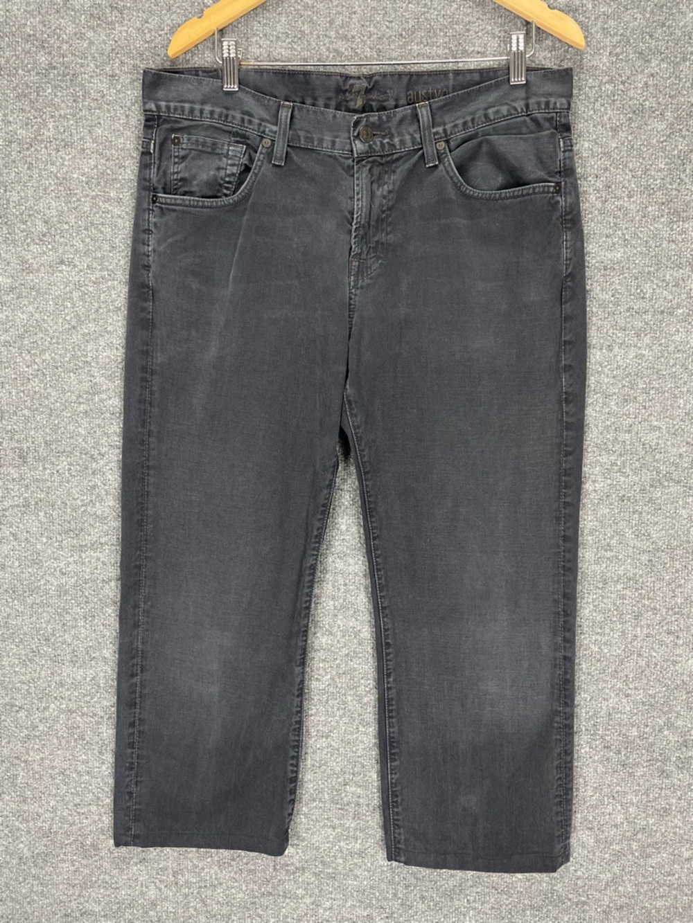7 For All Mankind Austyn Jeans Men’s 34x26” Faded Distressed Black Straight Leg
